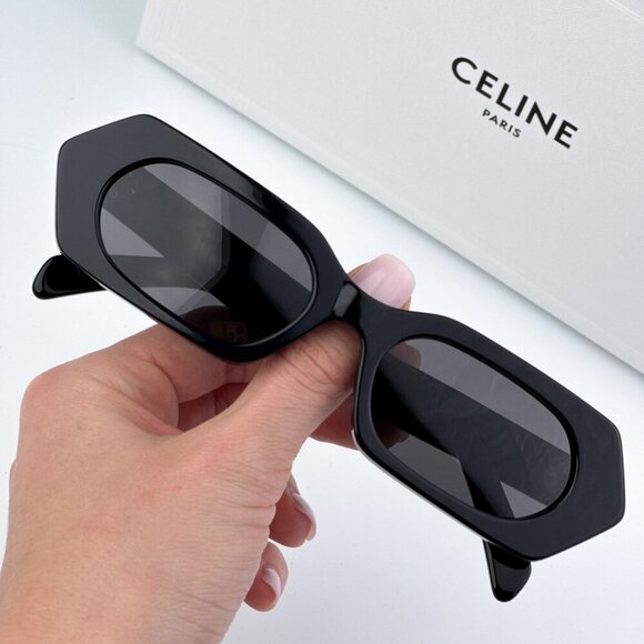 Celine CL40243I 01A BRAND NEW Sunglasses Shiny Black Smoke Rectangle Unisex - Picture 2 of 10